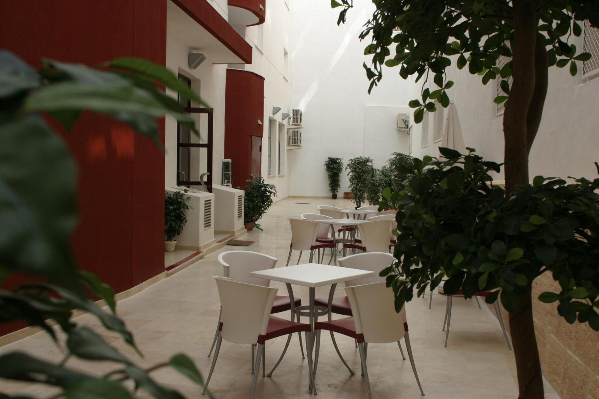 Aparthotel Milord'S Suites Benidorm Ngoại thất bức ảnh